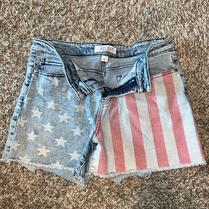 Judy Blue Vintage Flag shorts